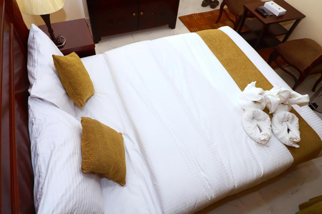 Onyx - Maha Hospitality Group *
